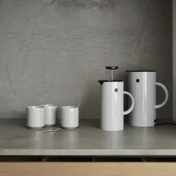 Stelton Wasserkocher EM77 1,5 L In Light Grey -Kaffee Espresso Verkäufe LS 890 2 EM77 electric kettle 819 French press 829 pres tea maker 1140 Core thermo cup landscape