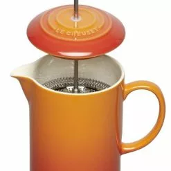 Le Creuset Kaffeebereiter In Ofenrot 6 Le Creuset Kaffeebereiter In Ofenrot -Kaffee Espresso Verkäufe LeCreuset Kaffeebereiter Ofenrot 2 l