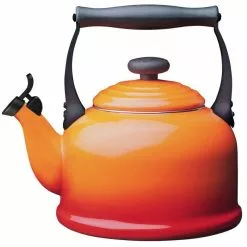Le Creuset Wasserkessel Tradition Ofenrot