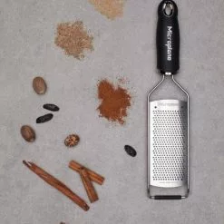 Microplane Feinreibe Gourmet -Kaffee Espresso Verkäufe MP Gourmet Series Fine Grater 45004 spices neu l