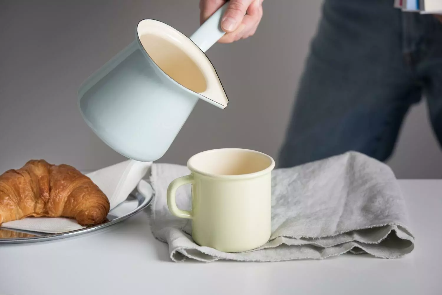 Riess Emaille Riess Kaffeekocher Aus Emaille In Türkis 3 Riess Emaille Riess Kaffeekocher Aus Emaille In Türkis – Bild 3