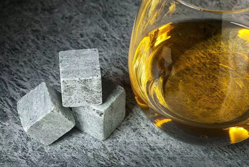 Täljsten Whiskysteine Aus Speckstein, 9-teilig 5 Täljsten Whiskysteine Aus Speckstein, 9-teilig – Bild 5