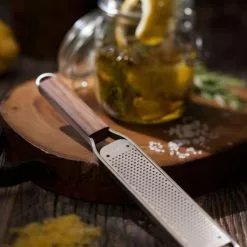 Microplane Zester Master -Kaffee Espresso Verkäufe mp Master Series Zester Blade lemons oils zoom neu l